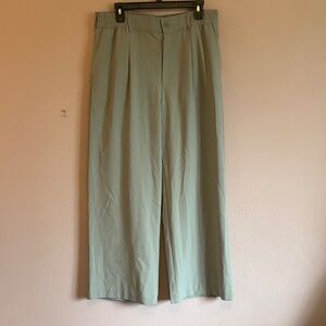 NWOT Beyond Yoga Status Wide Leg Trouser gray sage green